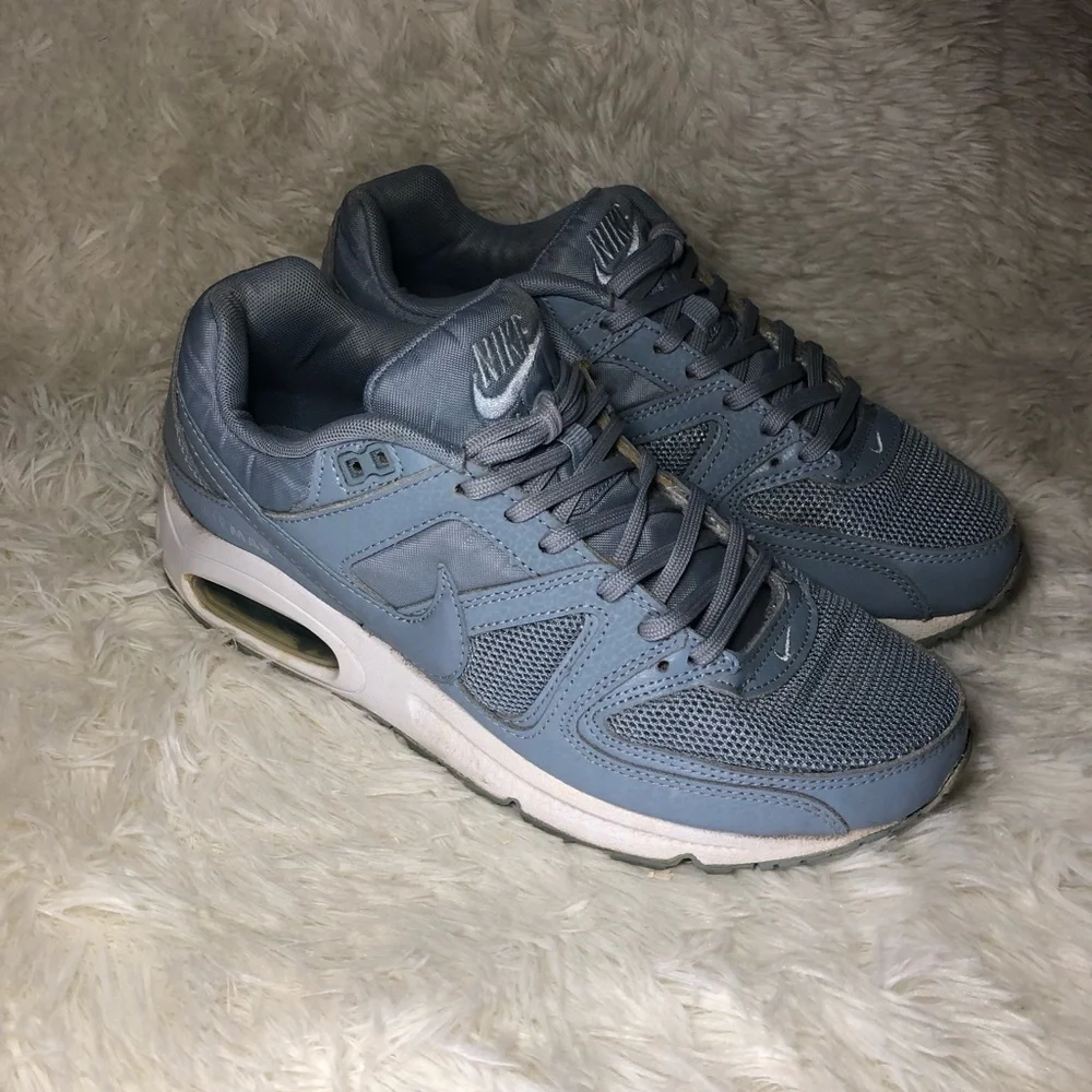 Nike Womens Air Max Command Blue Gray Lace Up Running Shoes size 8